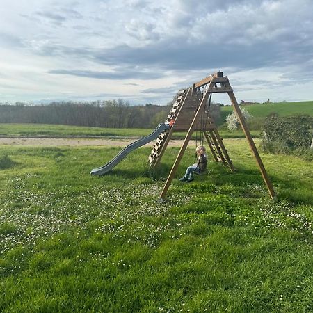 Les Hauts De Grazac, Chambres Et Tables D'Hotes Grazac  Екстериор снимка