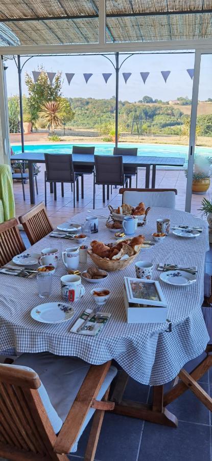 Les Hauts De Grazac, Chambres Et Tables D'Hotes Grazac  Екстериор снимка